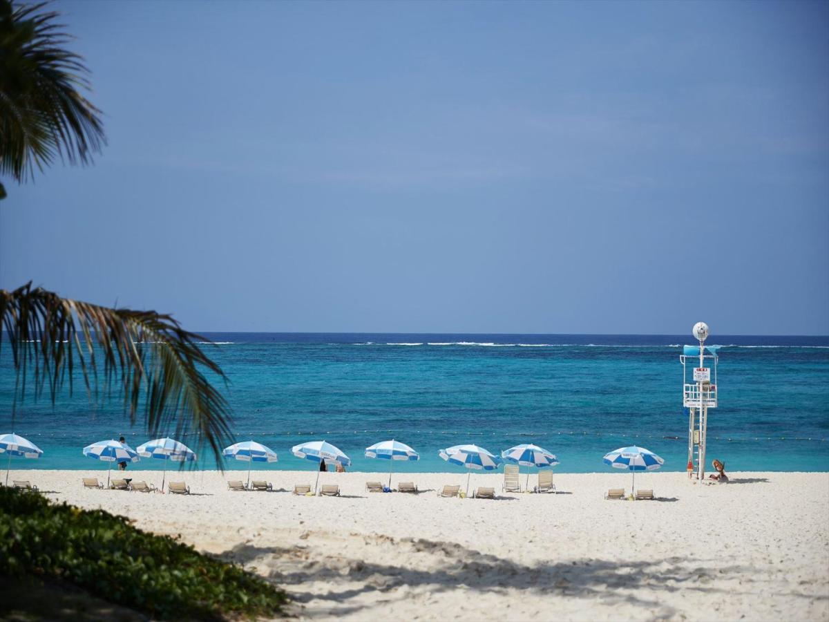 Palace In Moon Beach Onna Exterior foto